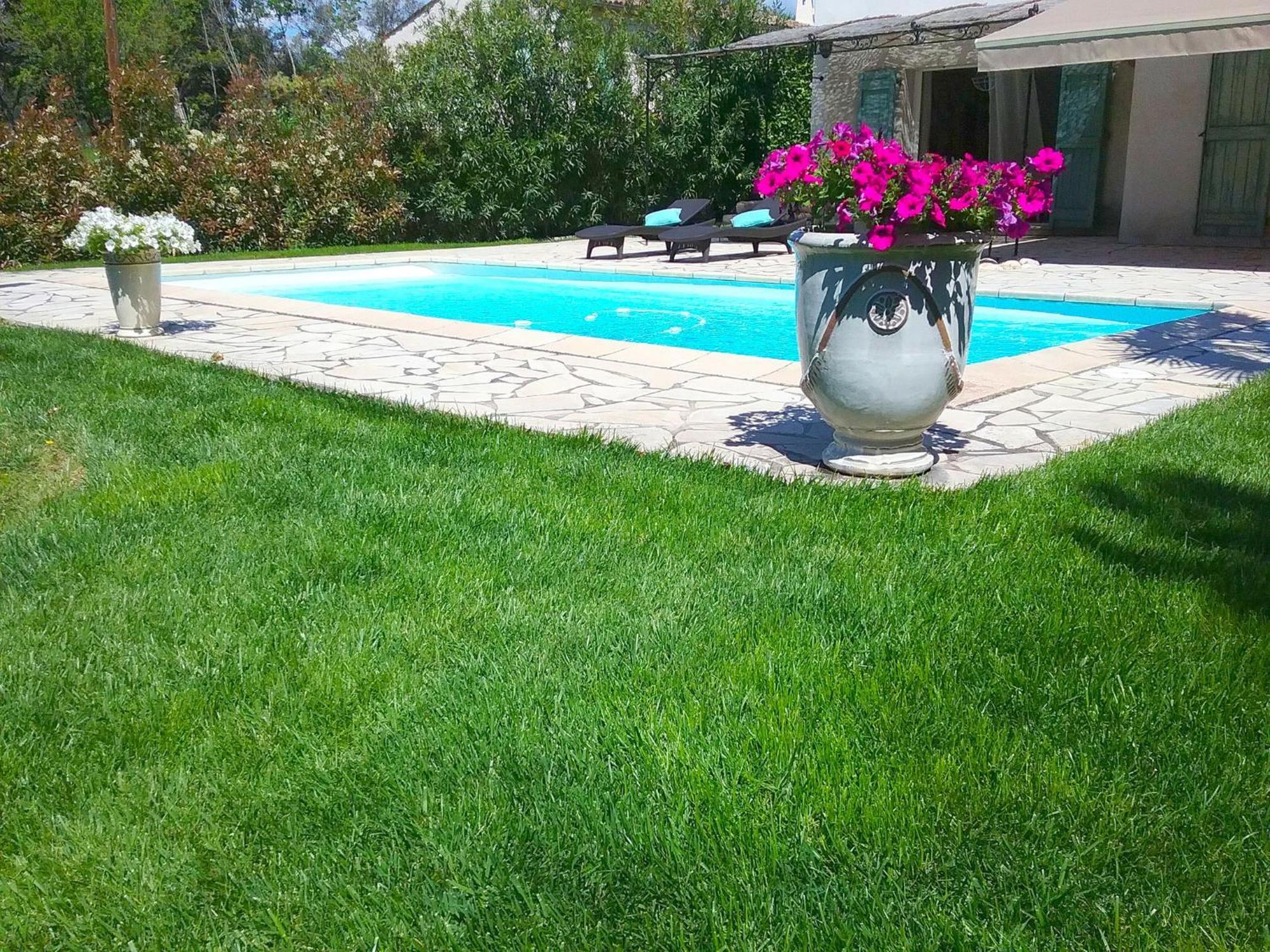 Peaceful Villa In Saint Paul De Vence With Pool ภายนอก รูปภาพ