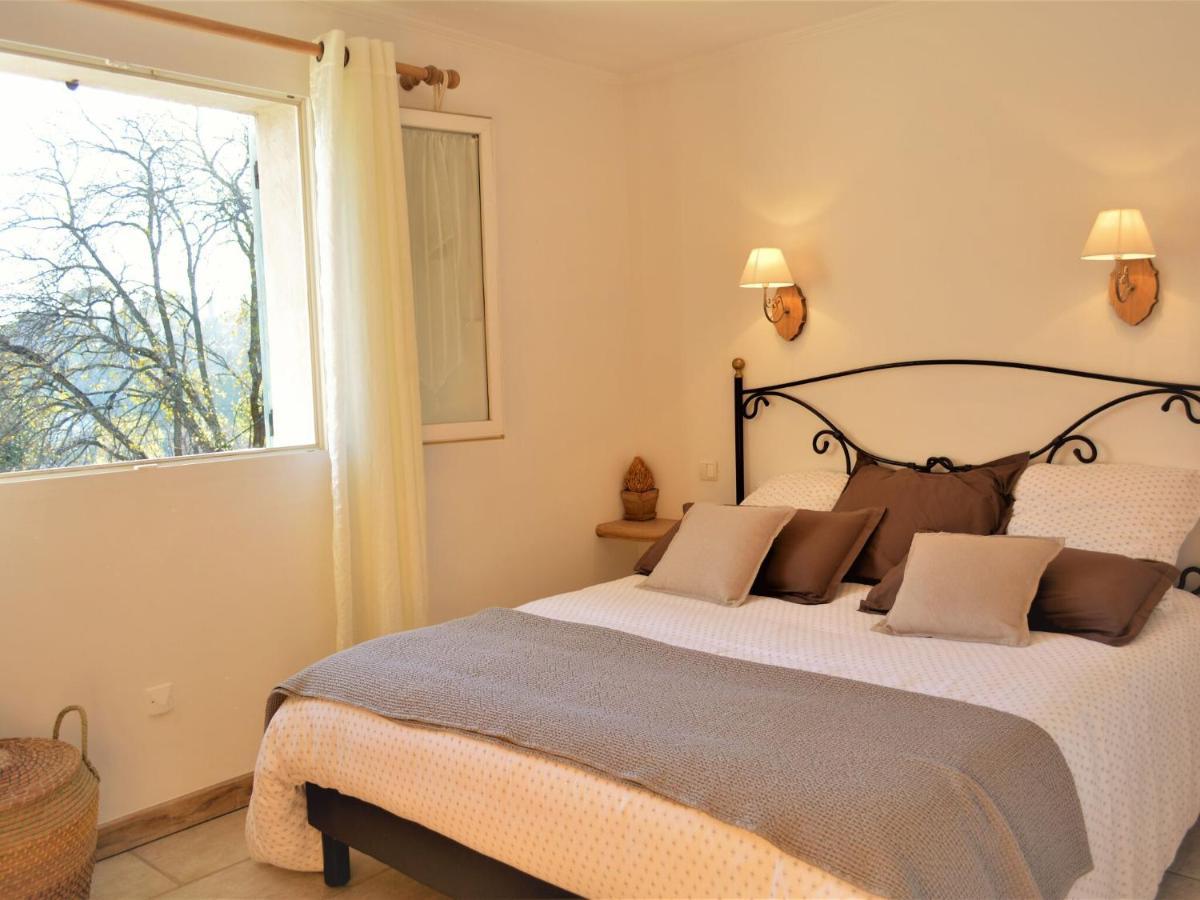 Peaceful Villa In Saint Paul De Vence With Pool ภายนอก รูปภาพ
