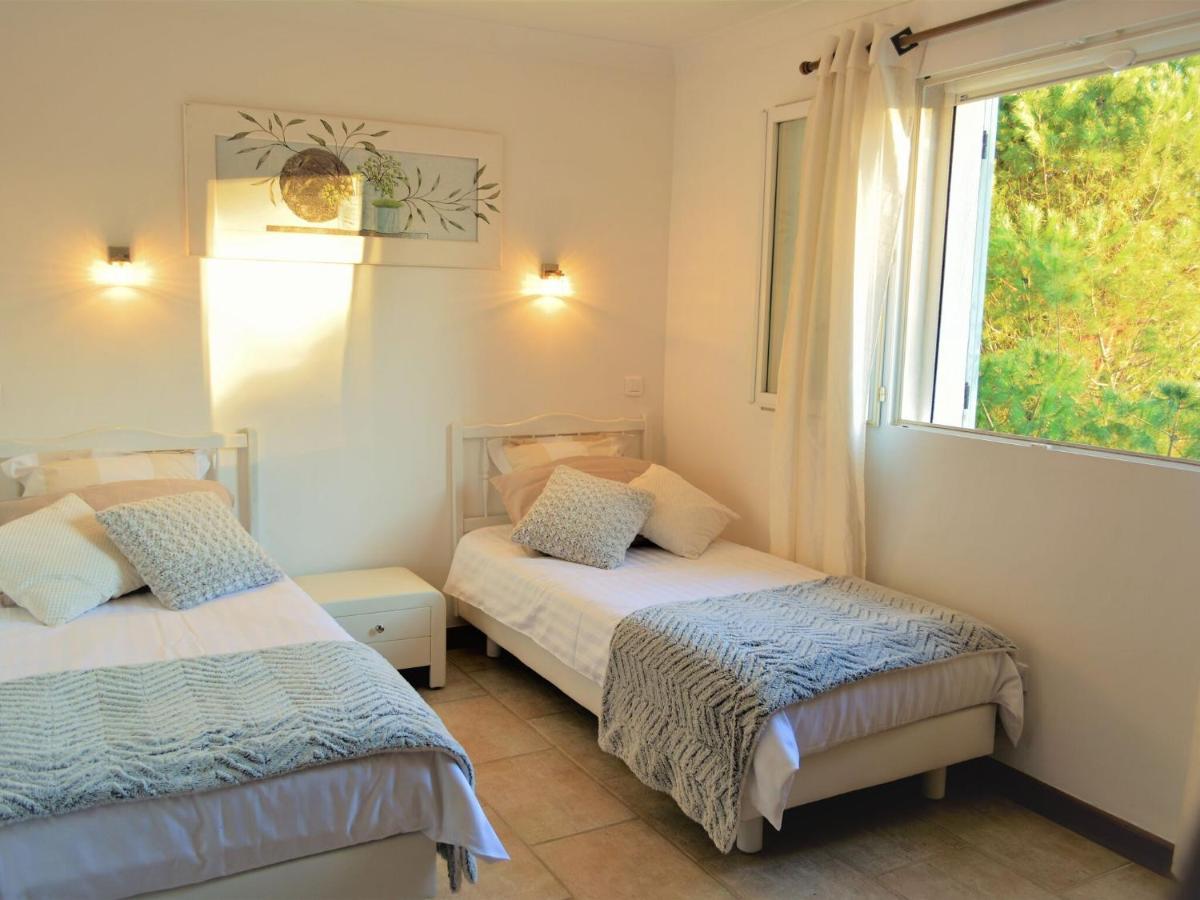 Peaceful Villa In Saint Paul De Vence With Pool ภายนอก รูปภาพ